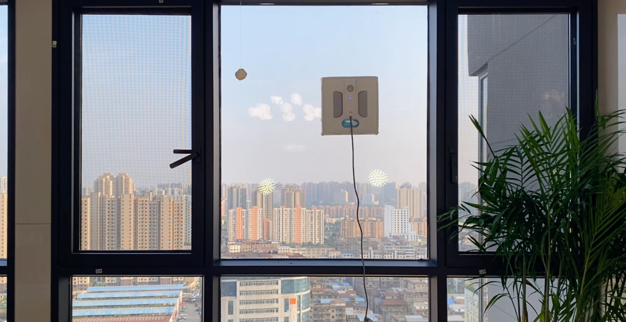 HUTT A1 Auto Window Cleaning Robot