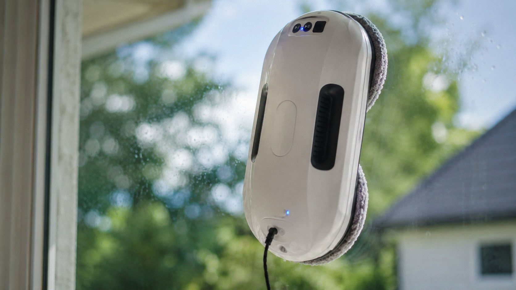 ERICAT Window Cleaner Robot