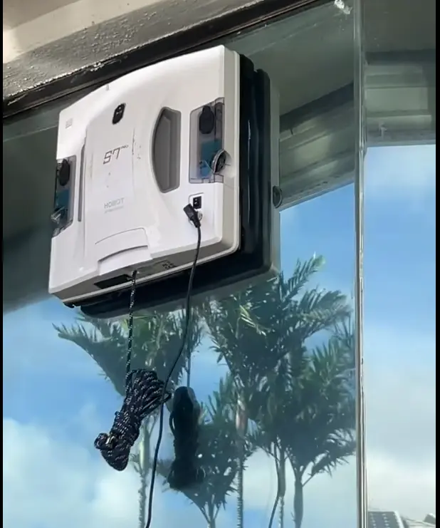 HOBOT S7 Pro cleaning frameless glass